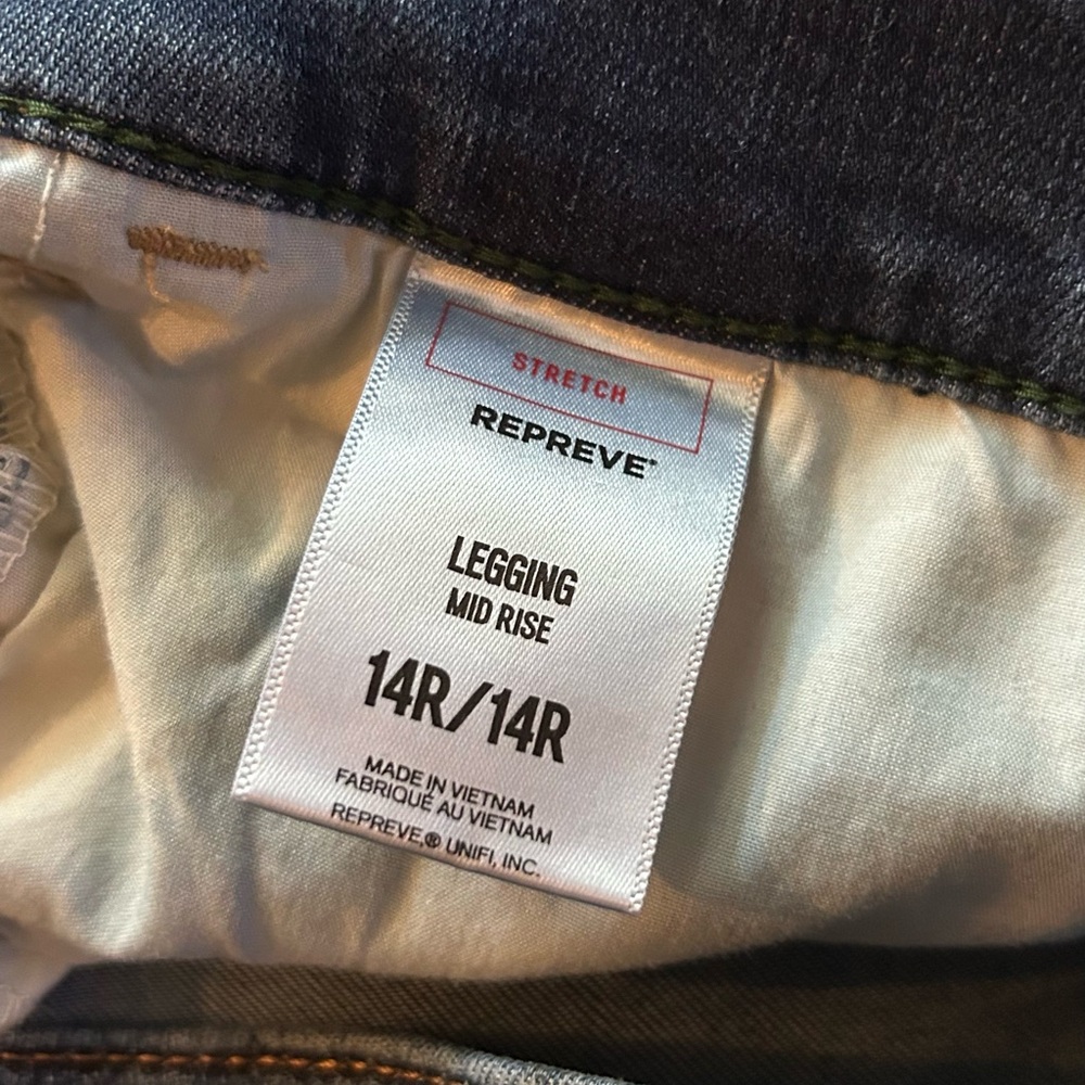 Express Mid Rise Stretch Repreve Legging - Picture 3 of 4